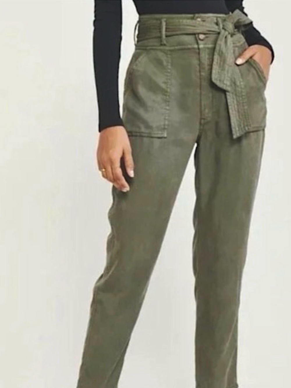 NEW Hollister Olive Green Ultra High-Rise Jogger with Self-Belt